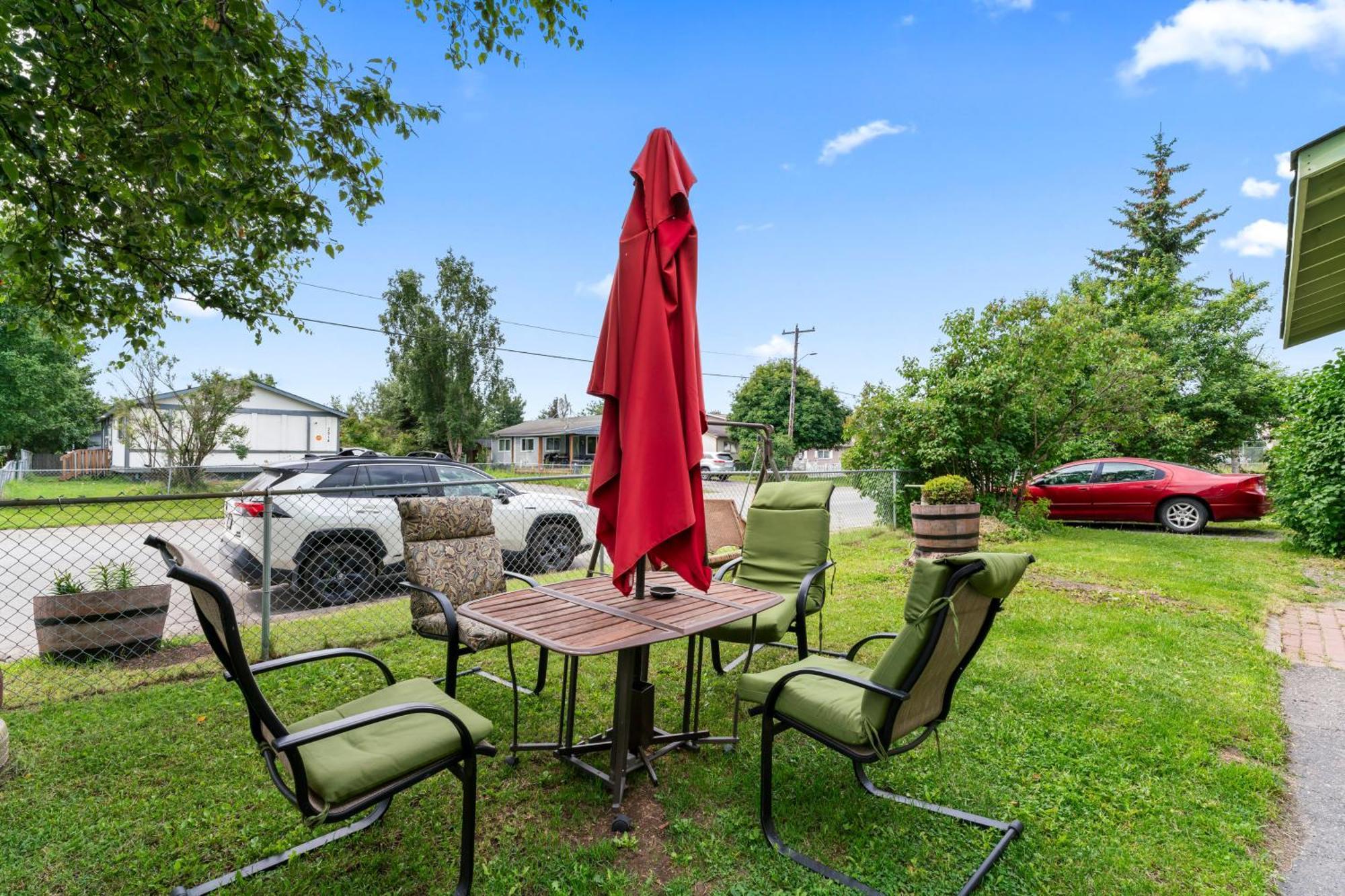 Compact But Cozy Too Hotel Anchorage Exterior photo